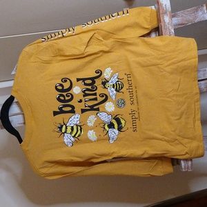 Simply Southern Bee Kind Tee Youth Med
